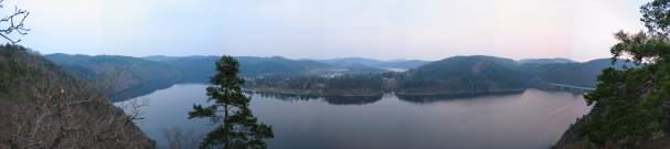 A view at ivoho (Liveguest) and Slapy reservoir